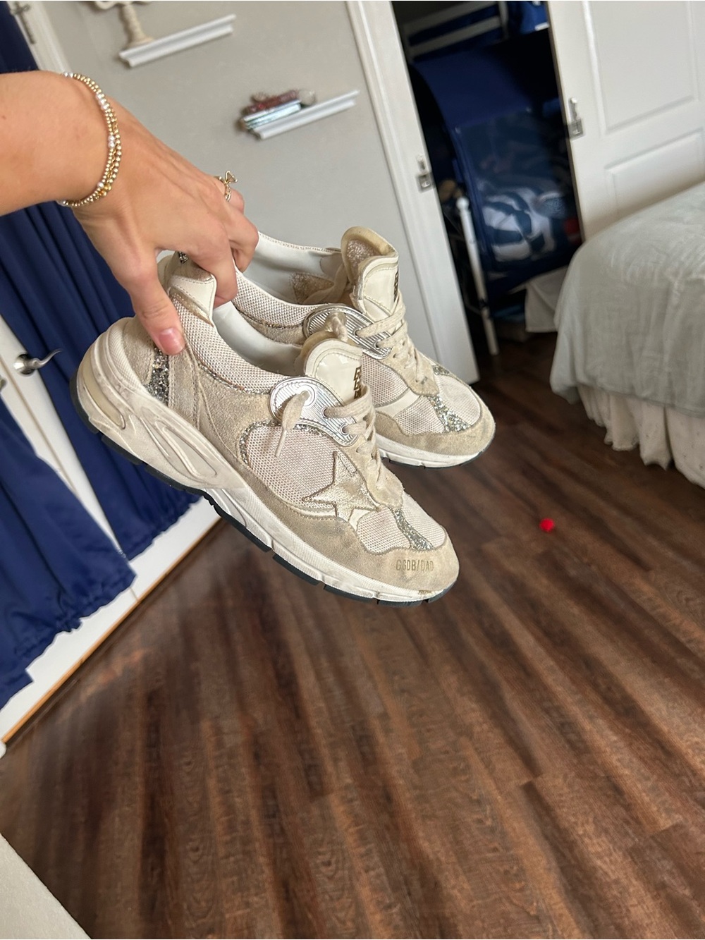 Golden Goose Dad Star Sneakers - Picture 2 of 6